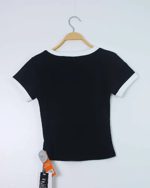 Áo phông nữ cổ tròn croptop TT 2026 đen xanh H12.2026.2